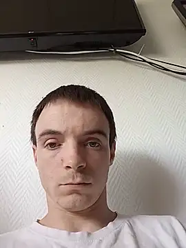 thomsnapchaud online show from June 30, 9:32 am