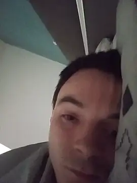 thomsnapchaud online show from July 6, 7:27 pm