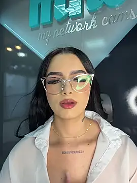 Snapshot of BustyAngelXXX chatting on July 9, 1:15 pm BustyAngelXXX online show from July 9, 1:15 pm