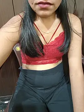 Snapshot of Shanaya_001 chatting on May 22, 5:03 am Shanaya 001 online show from May 22, 5:03 am