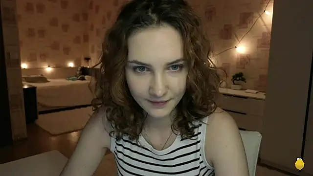 Snapshot of Megan_swiftss chatting on June 1, 6:31 pm Megan swiftss online show from June 1, 6:31 pm