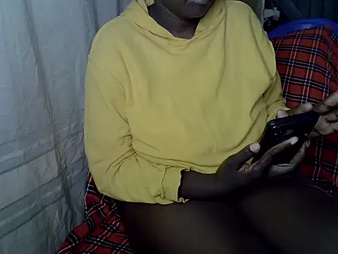 Snapshot of vivianswee chatting on May 24, 12:48 am vivianswee online show from May 24, 12:48 am