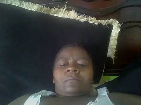 Snapshot of scatia chatting on June 24, 8:46 am scatia online show from June 24, 8:46 am