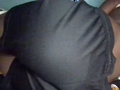Snapshot of Sexy_africana1 chatting on August 3, 9:07 pm Sexy africana1 online show from August 3, 9:07 pm