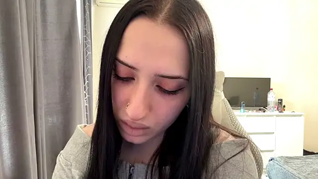 Snapshot of KiraJaydes chatting on May 26, 12:23 pm KiraJaydes online show from May 26, 12:23 pm
