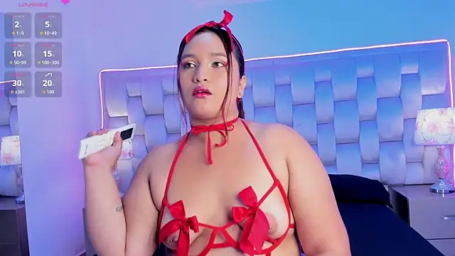 SalomeBins online show from June 3, 11:32 pm