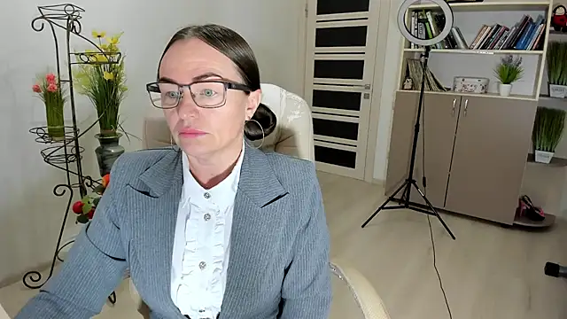 Vika73 online show from December 18, 6:08 am