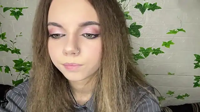 LisaPorse online show from May 28, 2:03 pm