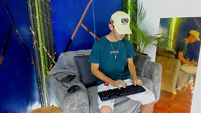 sexy hairy1 online show from July 17, 11:28 am