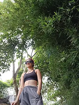 Snapshot of Thamaragomexxx chatting on June 3, 1:46 pm Thamaragomexxx online show from June 3, 1:46 pm