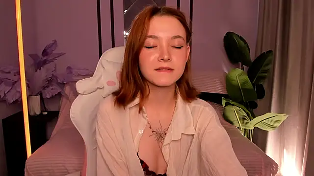 New Web Girl online show from June 2, 9:11 am