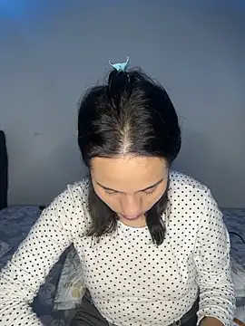 MadisonYoung000 online show from June 9, 1:06 am