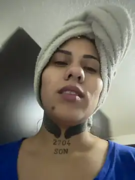 MadisonYoung000 online show from June 9, 5:46 pm