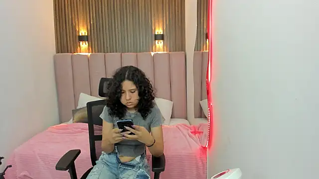 Snapshot of AkiraHayamii chatting on July 17, 12:01 pm AkiraHayamii online show from July 17, 12:01 pm