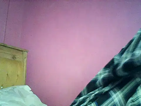 Snapshot of Sexy_brie chatting on May 20, 11:00 pm Sexy brie online show from May 20, 11:00 pm