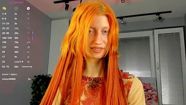 Snapshot of HaleyKoelling chatting on July 24, 8:18 pm HaleyKoelling online show from July 24, 8:18 pm