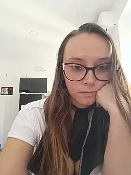 Snapshot of MissDiavoletta chatting on May 17, 12:45 pm MissDiavoletta online show from May 17, 12:45 pm