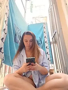 Snapshot of MissDiavoletta chatting on May 27, 8:00 am MissDiavoletta online show from May 27, 8:00 am