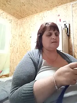 Snapshot of LisichkaOksana chatting on July 7, 8:24 pm LisichkaOksana online show from July 7, 8:24 pm