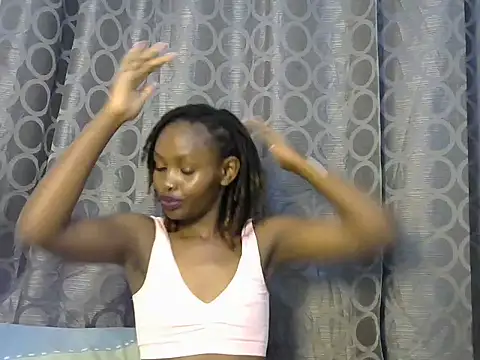 Snapshot of Sassy_bunny chatting on June 23, 1:31 pm Sassy bunny online show from June 23, 1:31 pm