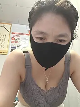 LL-001 online show from May 31, 2:31 am