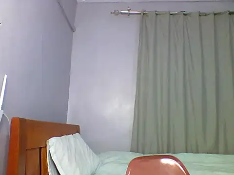 Snapshot of shaz_shy chatting on July 16, 4:18 am shaz shy online show from July 16, 4:18 am