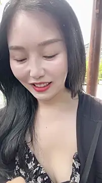 lylxili online show from July 13, 2:36 am