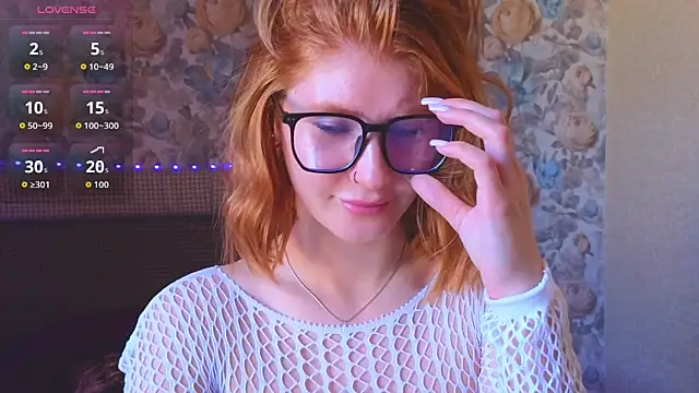 Snapshot of Juli_Ginger chatting on July 1, 5:42 am Juli Ginger online show from July 1, 5:42 am