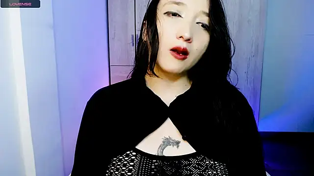 Snapshot of vicklt chatting on June 1, 9:27 pm vicklt online show from June 1, 9:27 pm