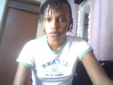 Snapshot of slim_sheddy031 chatting on June 1, 1:35 pm slim sheddy031 online show from June 1, 1:35 pm