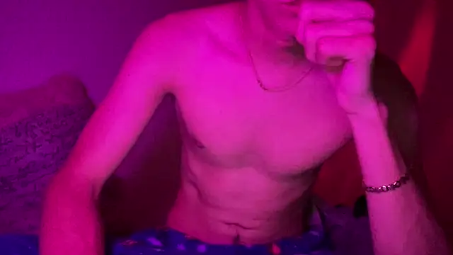 Snapshot of Alesexito chatting on June 22, 5:48 am Alesexito online show from June 22, 5:48 am