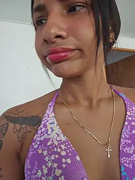 Andra Barcelo online show from May 31, 1:29 pm