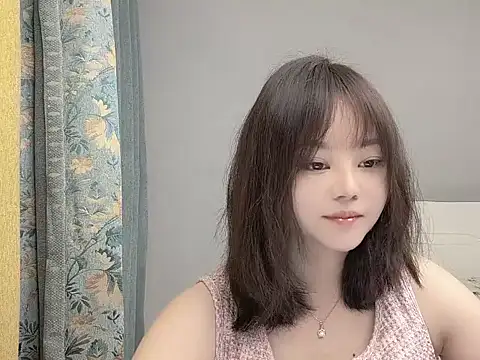 Snapshot of lumina88889 chatting on May 26, 2:29 am lumina88889 online show from May 26, 2:29 am
