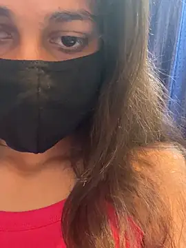 Snapshot of SexySiyaSingh chatting on May 28, 5:49 am SexySiyaSingh online show from May 28, 5:49 am
