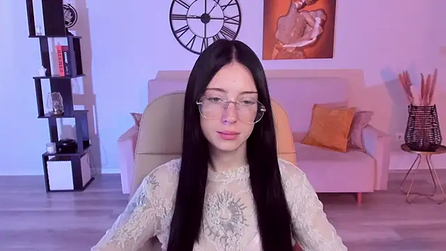 Snapshot of AlexisBliss chatting on July 7, 4:26 am AlexisBliss online show from July 7, 4:26 am