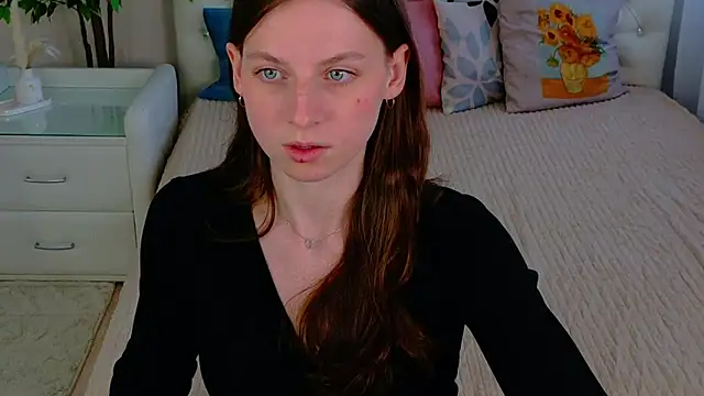 Snapshot of Dolce_moments_ chatting on June 1, 5:31 am Dolce moments online show from June 1, 5:31 am