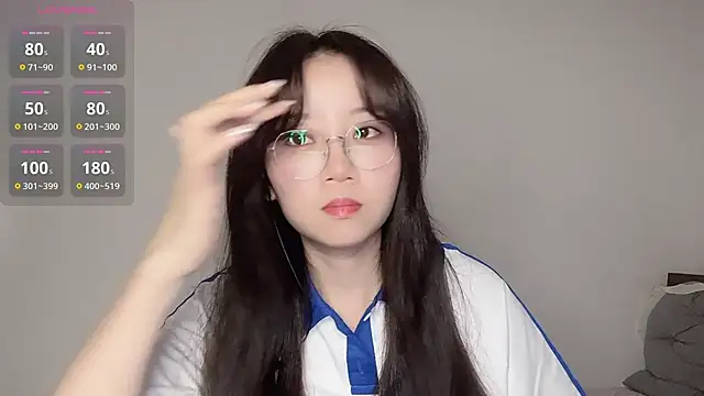 77-Vicky online show from July 16, 10:10 am