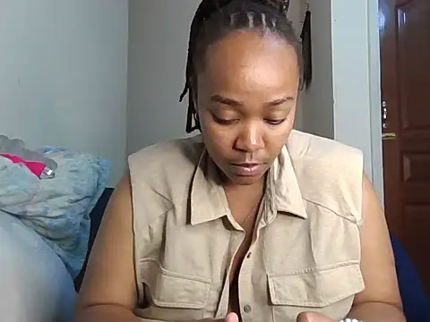 Snapshot of atara_seren chatting on July 11, 10:00 pm atara seren online show from July 11, 10:00 pm