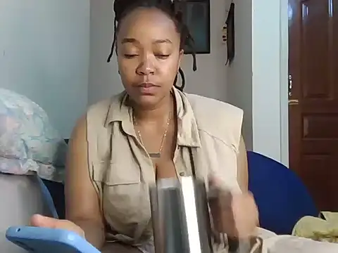 Snapshot of atara_seren chatting on July 13, 7:16 pm atara seren online show from July 13, 7:16 pm