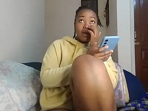 Snapshot of atara_seren chatting on July 16, 8:20 am atara seren online show from July 16, 8:20 am