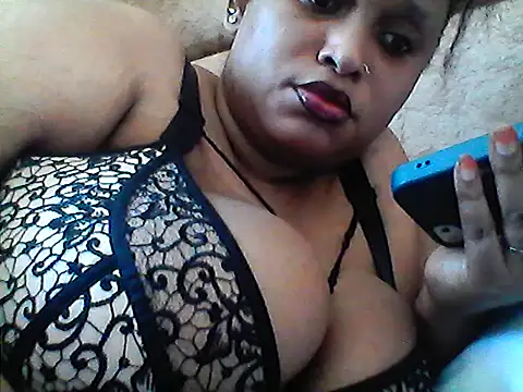Snapshot of Pretty_sandrah chatting on May 21, 12:23 pm Pretty sandrah online show from May 21, 12:23 pm