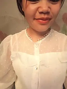 Snapshot of Emma-sin chatting on July 5, 1:56 am Emma-sin online show from July 5, 1:56 am