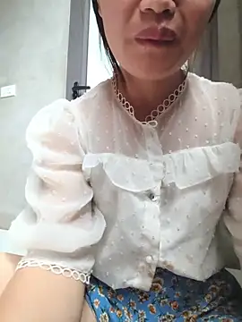 Snapshot of Emma-sin chatting on July 5, 4:19 am Emma-sin online show from July 5, 4:19 am