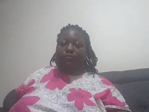 Snapshot of fat_ebonyqueen chatting on May 21, 6:26 pm fat ebonyqueen online show from May 21, 6:26 pm