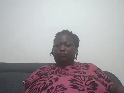 Snapshot of fat_ebonyqueen chatting on May 24, 8:36 pm fat ebonyqueen online show from May 24, 8:36 pm