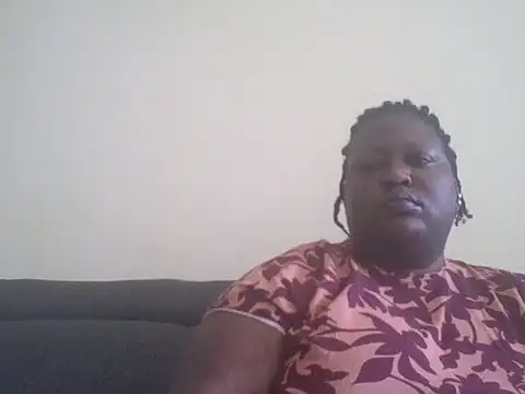 Snapshot of fat_ebonyqueen chatting on May 25, 11:38 am fat ebonyqueen online show from May 25, 11:38 am