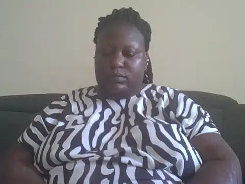 Snapshot of fat_ebonyqueen chatting on May 27, 2:14 pm fat ebonyqueen online show from May 27, 2:14 pm