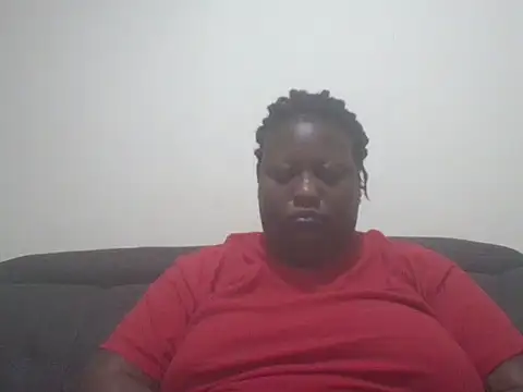 Snapshot of fat_ebonyqueen chatting on May 31, 6:09 pm fat ebonyqueen online show from May 31, 6:09 pm