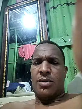 Snapshot of luis391986 chatting on May 31, 4:42 am luis391986 online show from May 31, 4:42 am