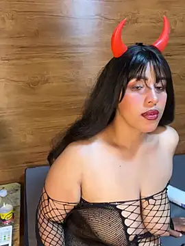 Snapshot of Alexia_Lerner chatting on July 15, 8:03 pm Alexia Lerner online show from July 15, 8:03 pm